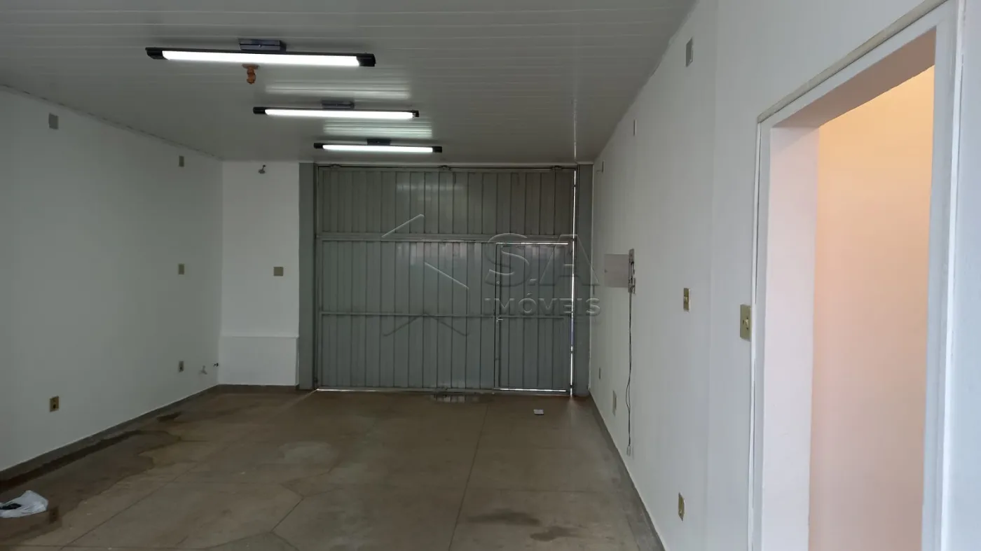 Alugar Comercial / Galp&atilde;o - Barrac&atilde;o em Botucatu R$ 1.500,00 - Foto 2
