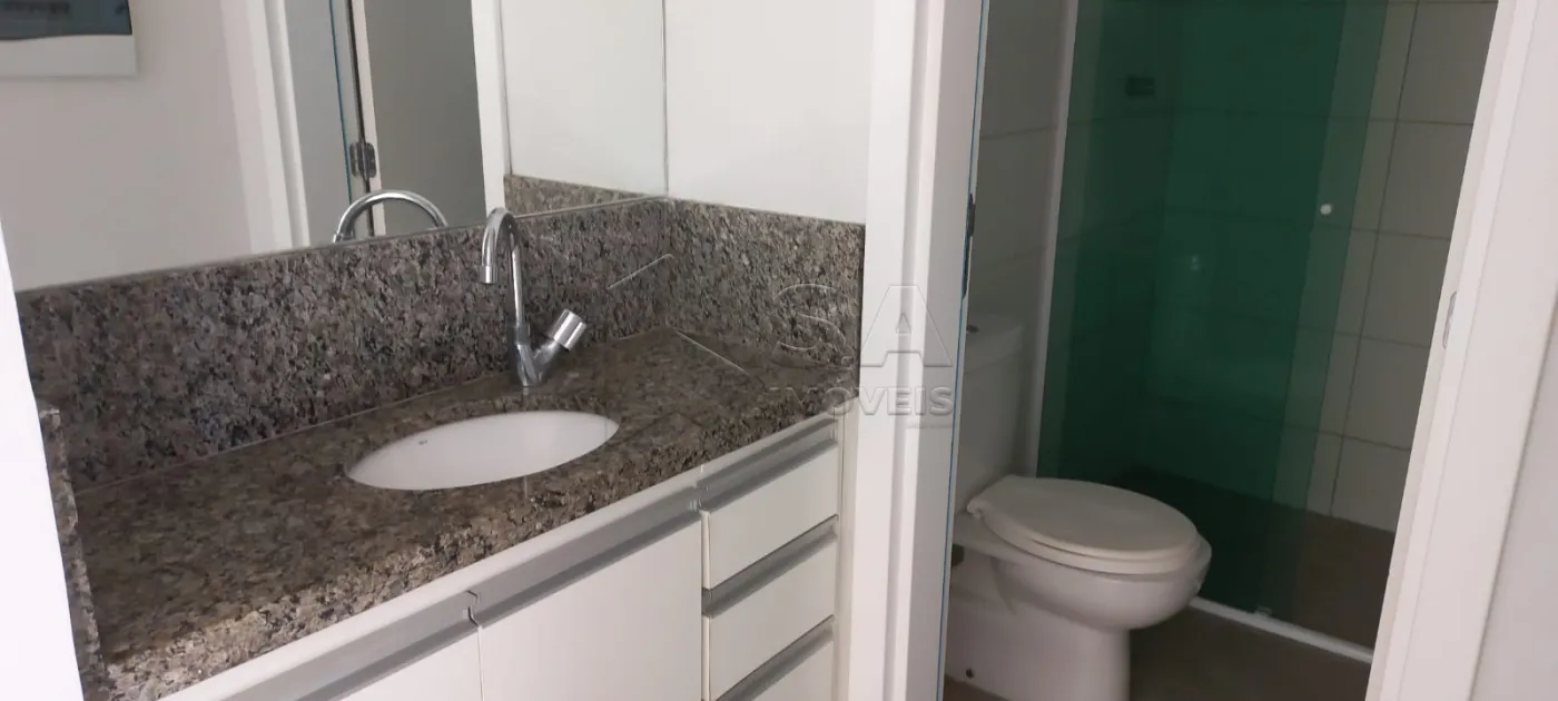 Alugar Apartamento / Padr&atilde;o em Botucatu R$ 1.350,00 - Foto 13