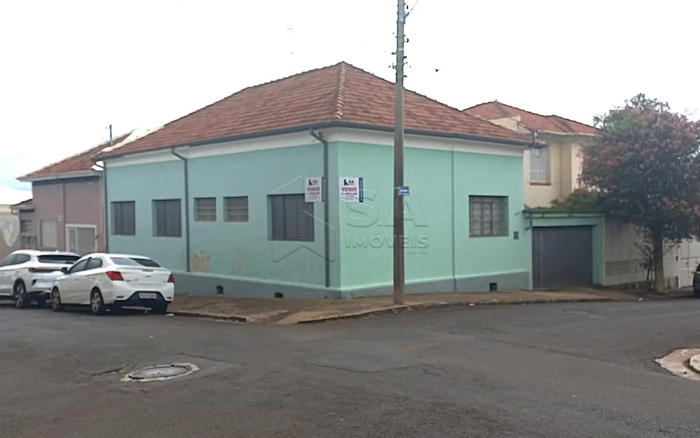 CASA, 3 qtos, 170 m².