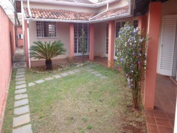 Botucatu Jardim Brasil Casa Venda R$600.000,00 3 Dormitorios 3 Vagas Area do terreno 550.00m2 Area construida 370.00m2