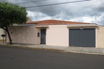 Botucatu Vila Carmelo Casa Venda R$670.000,00 3 Dormitorios 6 Vagas Area do terreno 338.00m2 Area construida 192.21m2