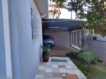 Botucatu Parque dos Pinheiros Casa Venda R$640.000,00 2 Dormitorios 3 Vagas Area do terreno 500.00m2 Area construida 180.00m2