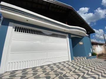 Botucatu Residencial Cedro Casa Venda R$580.000,00 6 Dormitorios  Area do terreno 250.00m2 Area construida 450.00m2