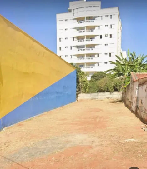 Botucatu Centro Terreno Locacao R$ 2.000,00  Area do terreno 40.00m2 