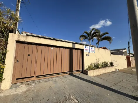 Botucatu Chacara dos Pinheiros Casa Venda R$650.000,00 3 Dormitorios 2 Vagas Area do terreno 300.00m2 Area construida 171.63m2