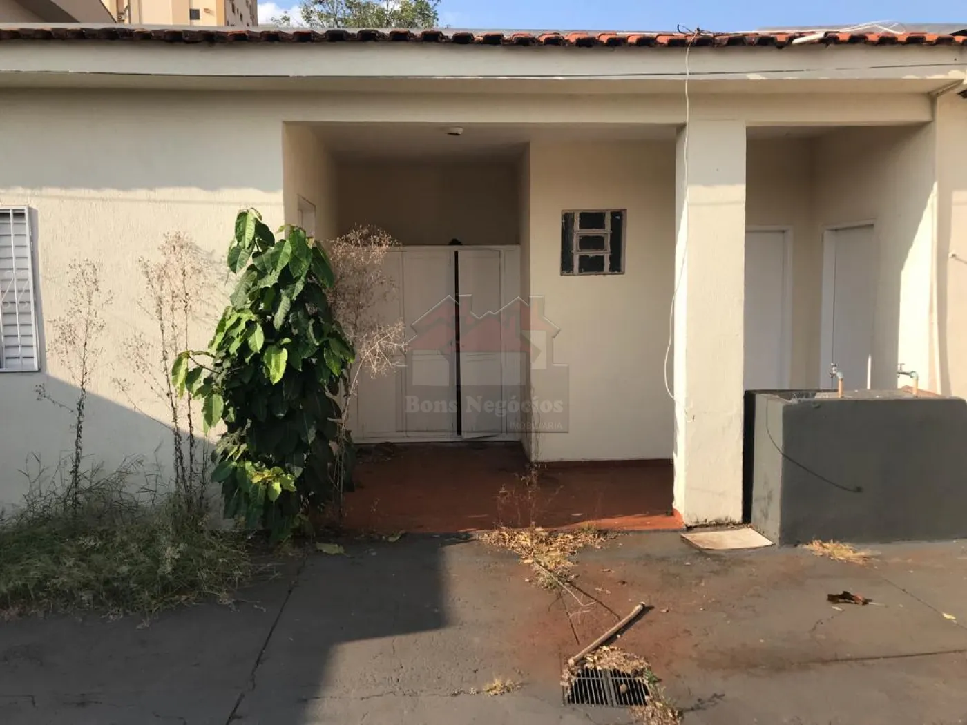 Comprar Casa / Padr&atilde;o em Ribeir&atilde;o Preto R$ 280.000,00 - Foto 3