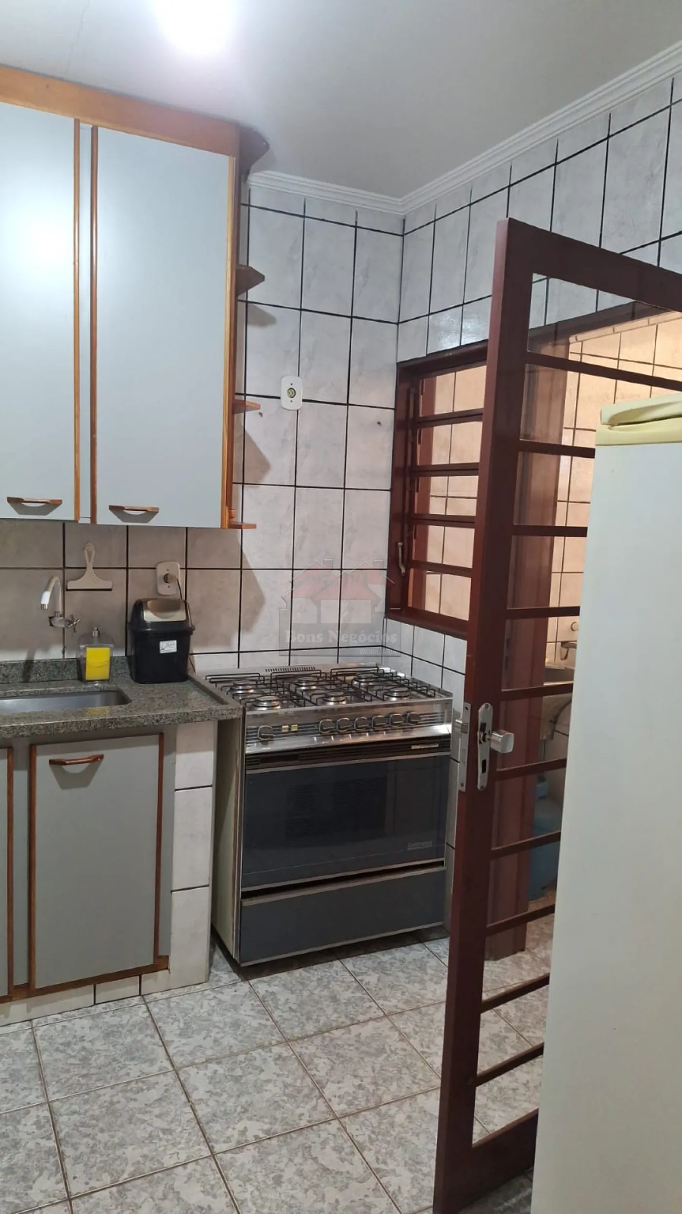 Alugar Apartamento / Padr&atilde;o sem Condom&iacute;nio em Ribeir&atilde;o Preto R$ 1.200,00 - Foto 5