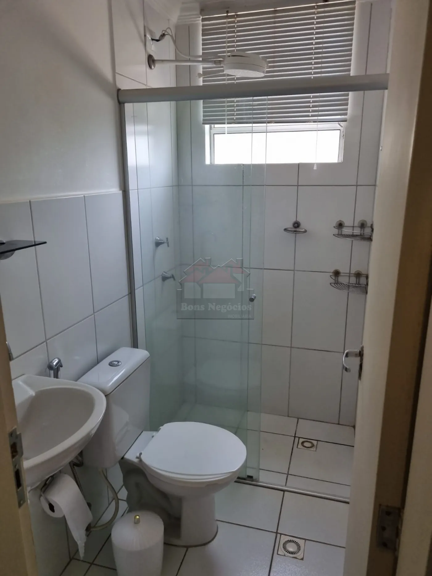 Alugar Apartamento / Aluguel em Ribeir&atilde;o Preto R$ 1.200,00 - Foto 14