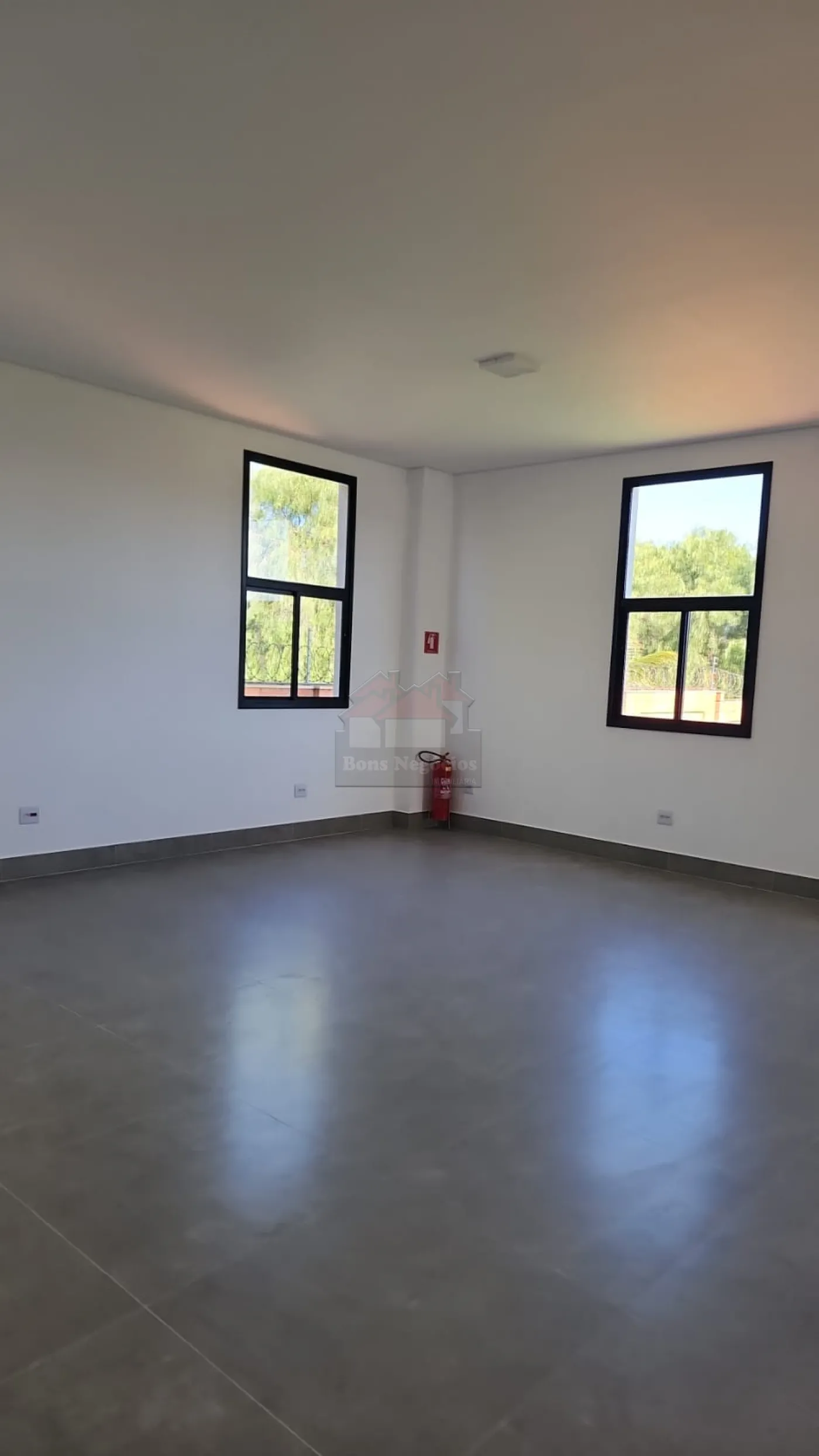 Alugar Comercial / Galp&atilde;o em Bonfim Paulista R$ 12.000,00 - Foto 6