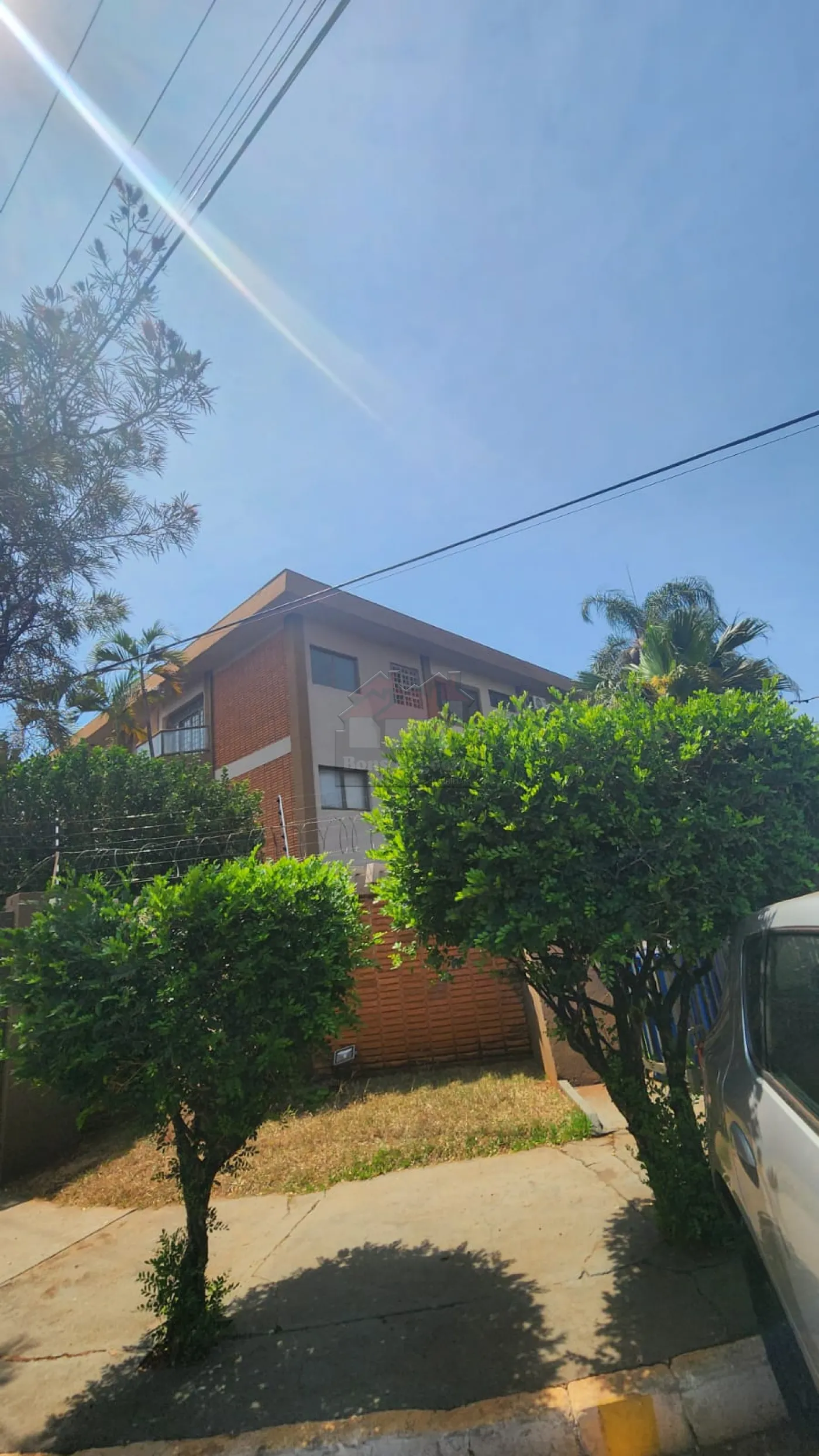 Alugar Apartamento / Padr&atilde;o em Ribeir&atilde;o Preto R$ 1.700,00 - Foto 2