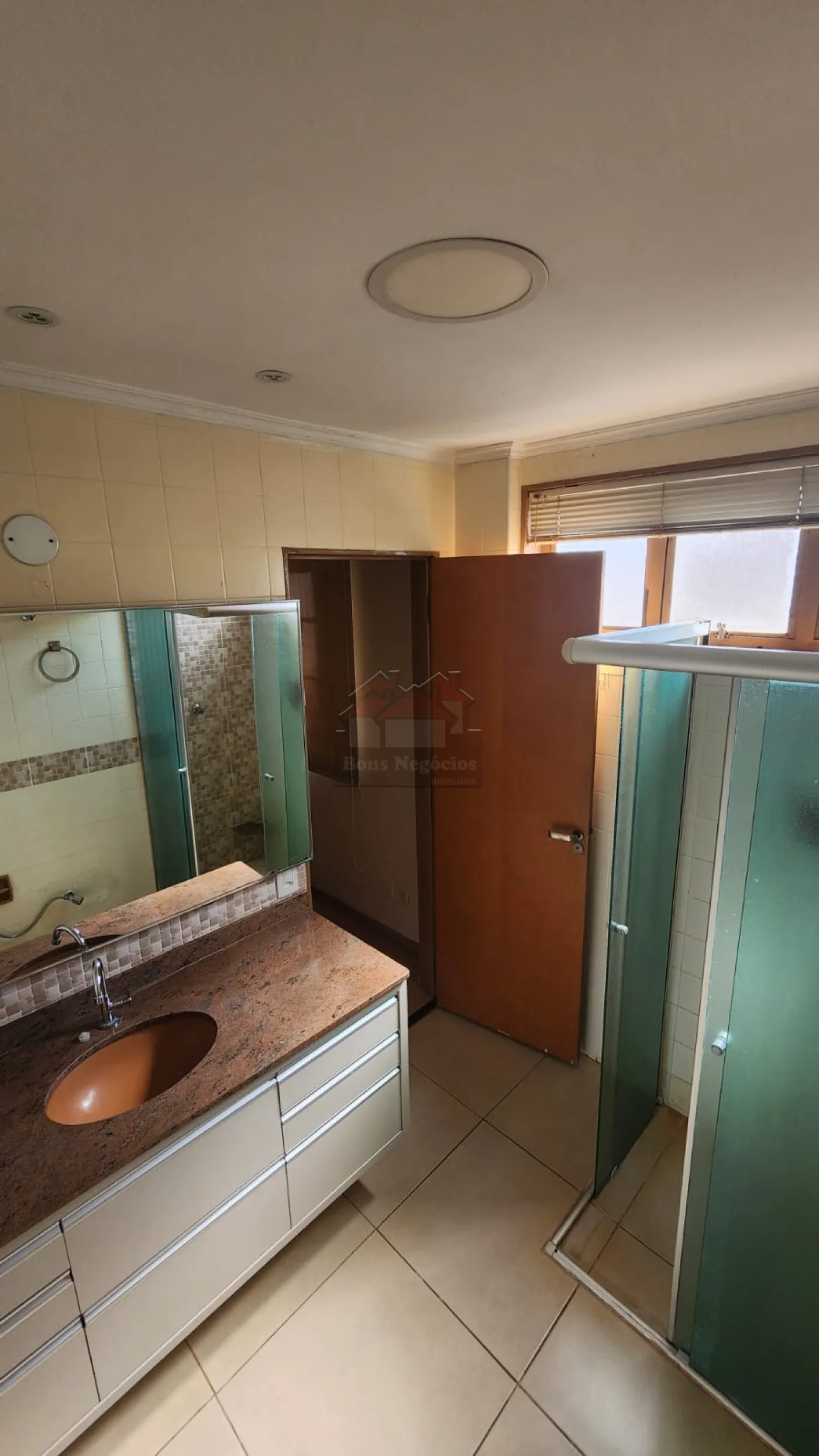 Alugar Apartamento / Padr&atilde;o em Ribeir&atilde;o Preto R$ 1.700,00 - Foto 11
