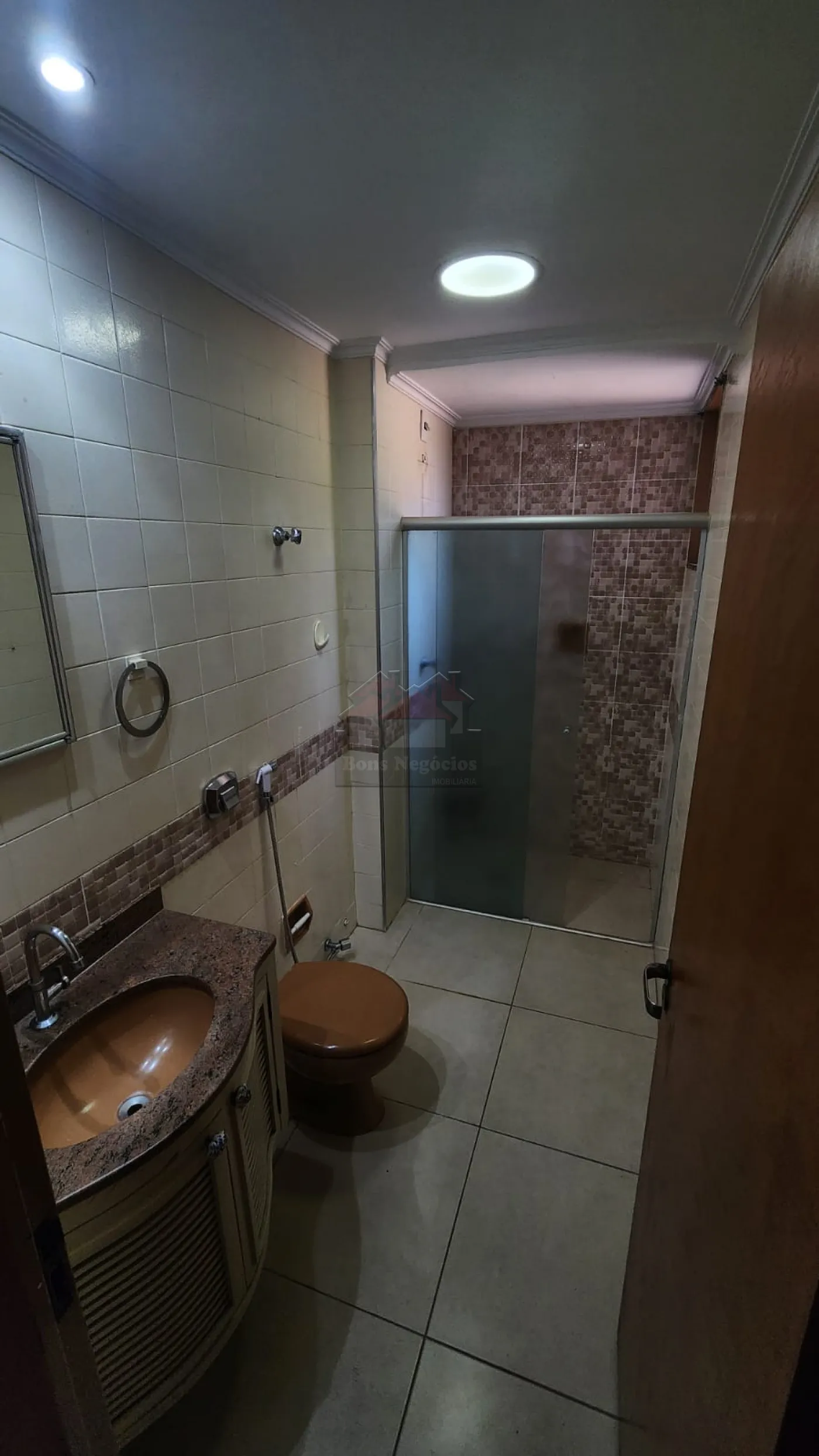 Alugar Apartamento / Padr&atilde;o em Ribeir&atilde;o Preto R$ 1.700,00 - Foto 12