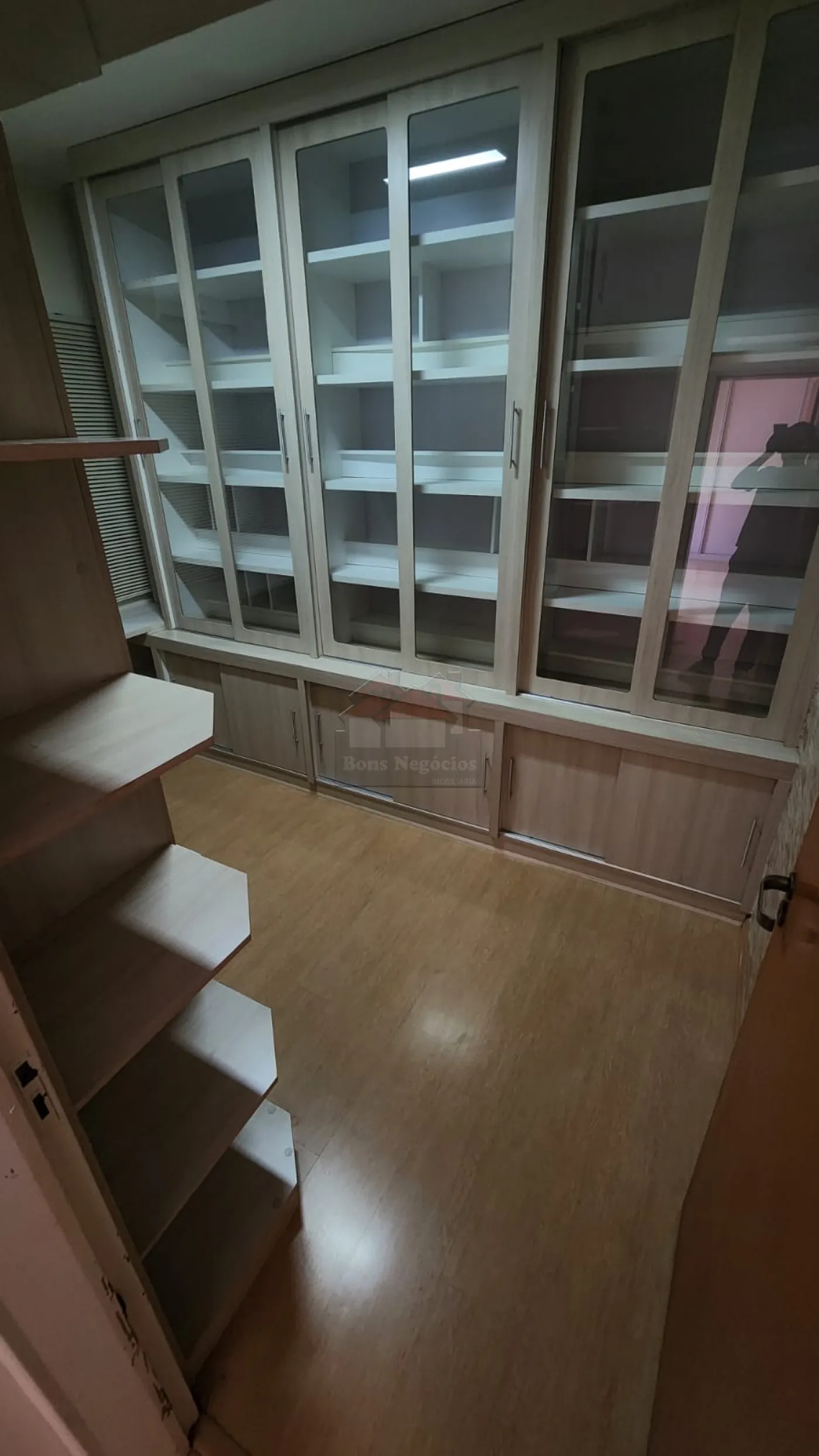 Alugar Apartamento / Padr&atilde;o em Ribeir&atilde;o Preto R$ 1.700,00 - Foto 10