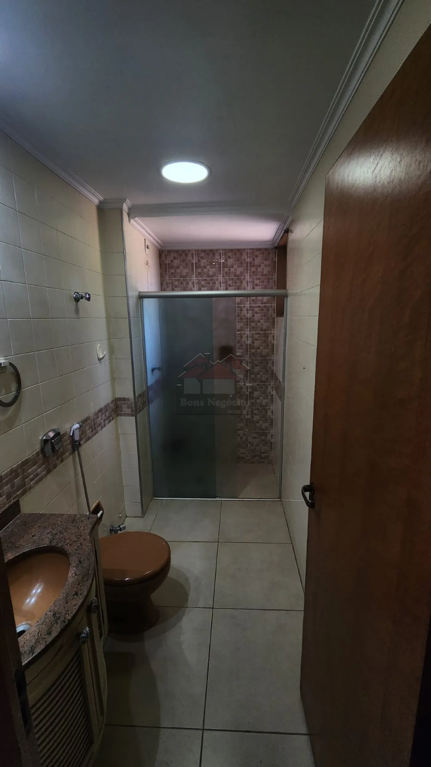 Alugar Apartamento / Padr&atilde;o em Ribeir&atilde;o Preto R$ 1.700,00 - Foto 14