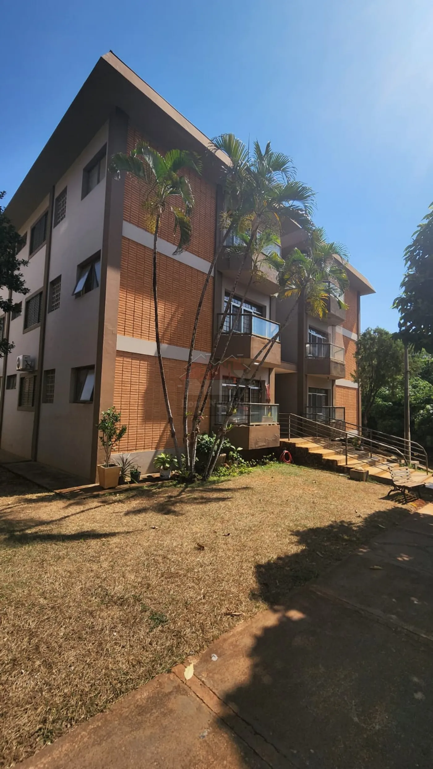 Alugar Apartamento / Padr&atilde;o em Ribeir&atilde;o Preto R$ 1.700,00 - Foto 20