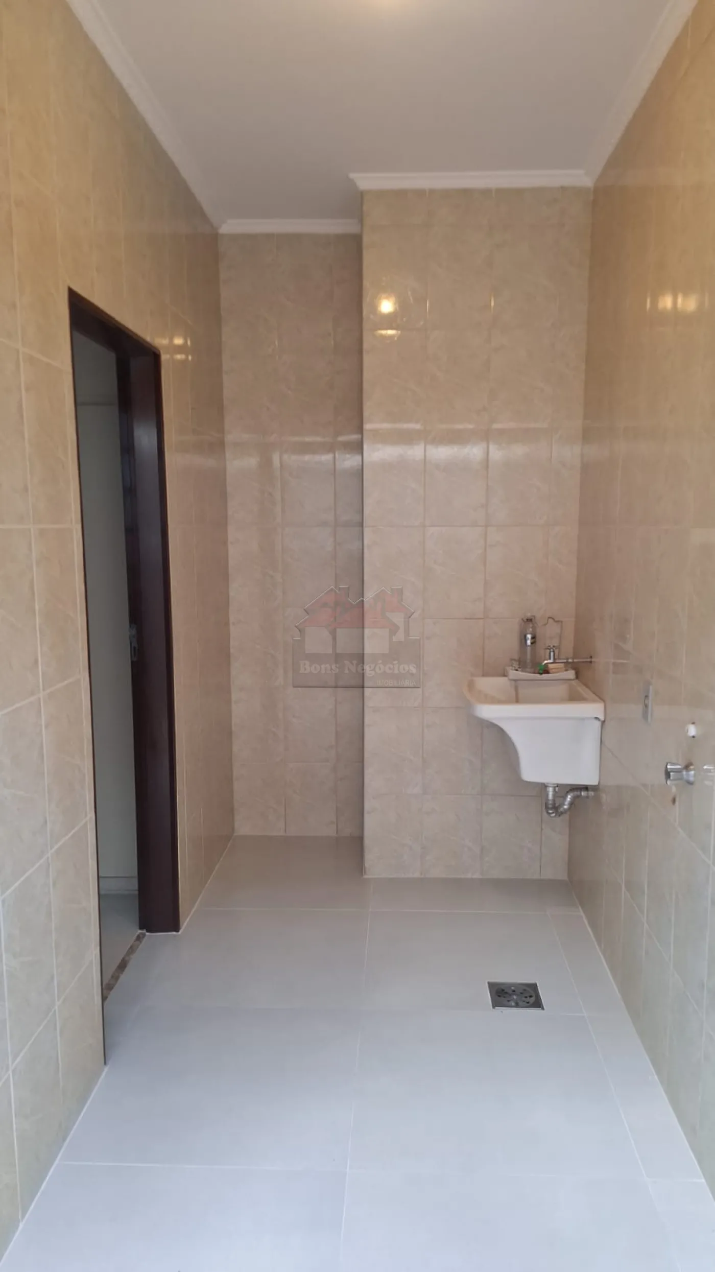 Alugar Casa / Padr&atilde;o em Ribeir&atilde;o Preto R$ 3.000,00 - Foto 10