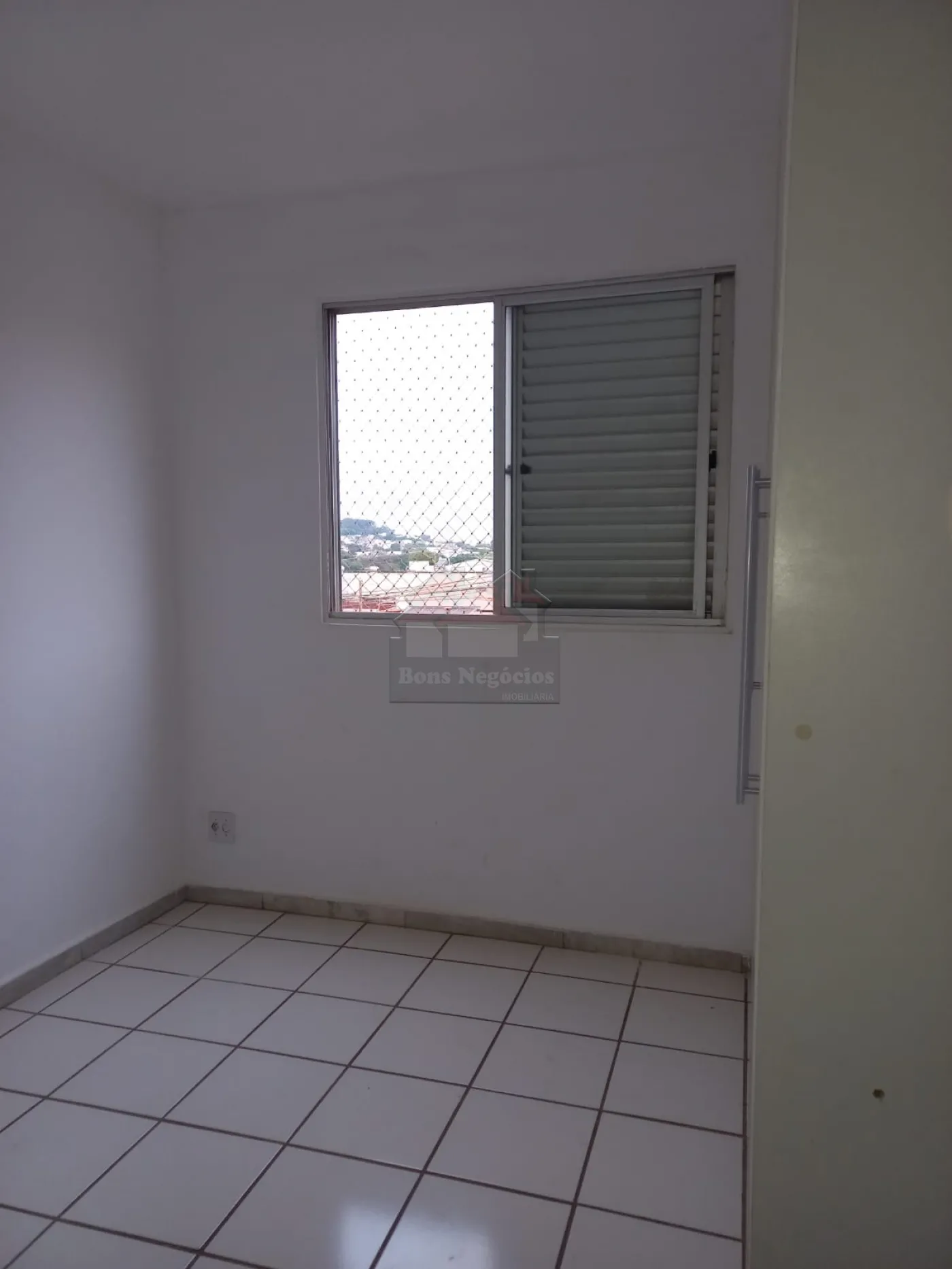 Alugar Apartamento / Aluguel em Ribeir&atilde;o Preto R$ 1.100,00 - Foto 5