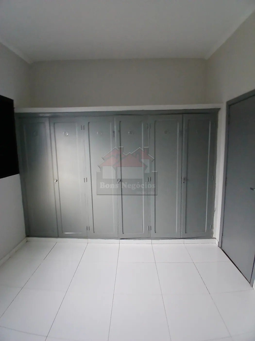 Alugar Casa / Padr&atilde;o em Ribeir&atilde;o Preto R$ 4.000,00 - Foto 8