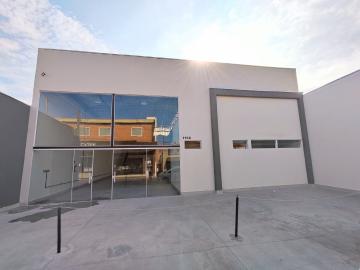 Marilia Centro Comercial Locacao R$ 15.000,00  4 Vagas Area construida 500.00m2