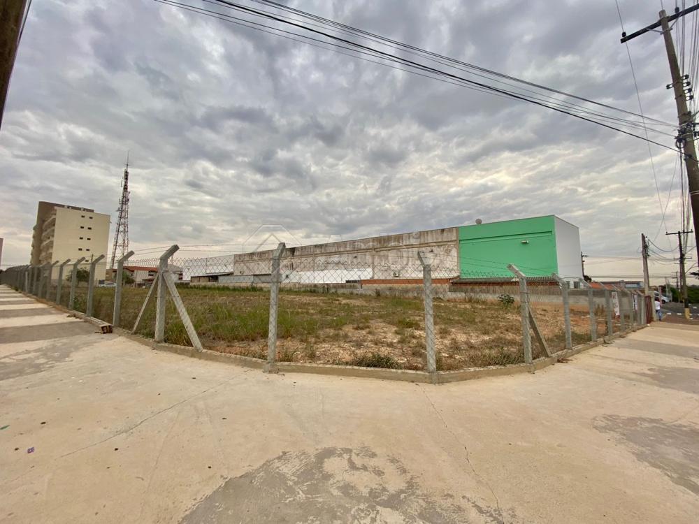Alugar Terreno / Comercial em Americana R$ 5.100,00 - Foto 1