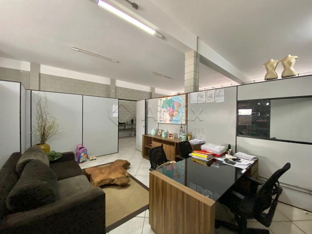Alugar Comercial / Sal&atilde;o Industrial em Americana R$ 9.000,00 - Foto 14