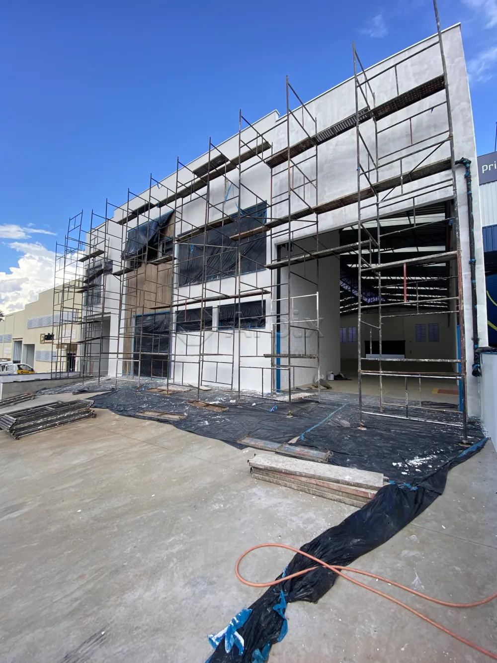 Alugar Comercial / Sal&atilde;o Industrial em Condom&iacute;nio em Sumar&eacute; R$ 20.000,00 - Foto 1