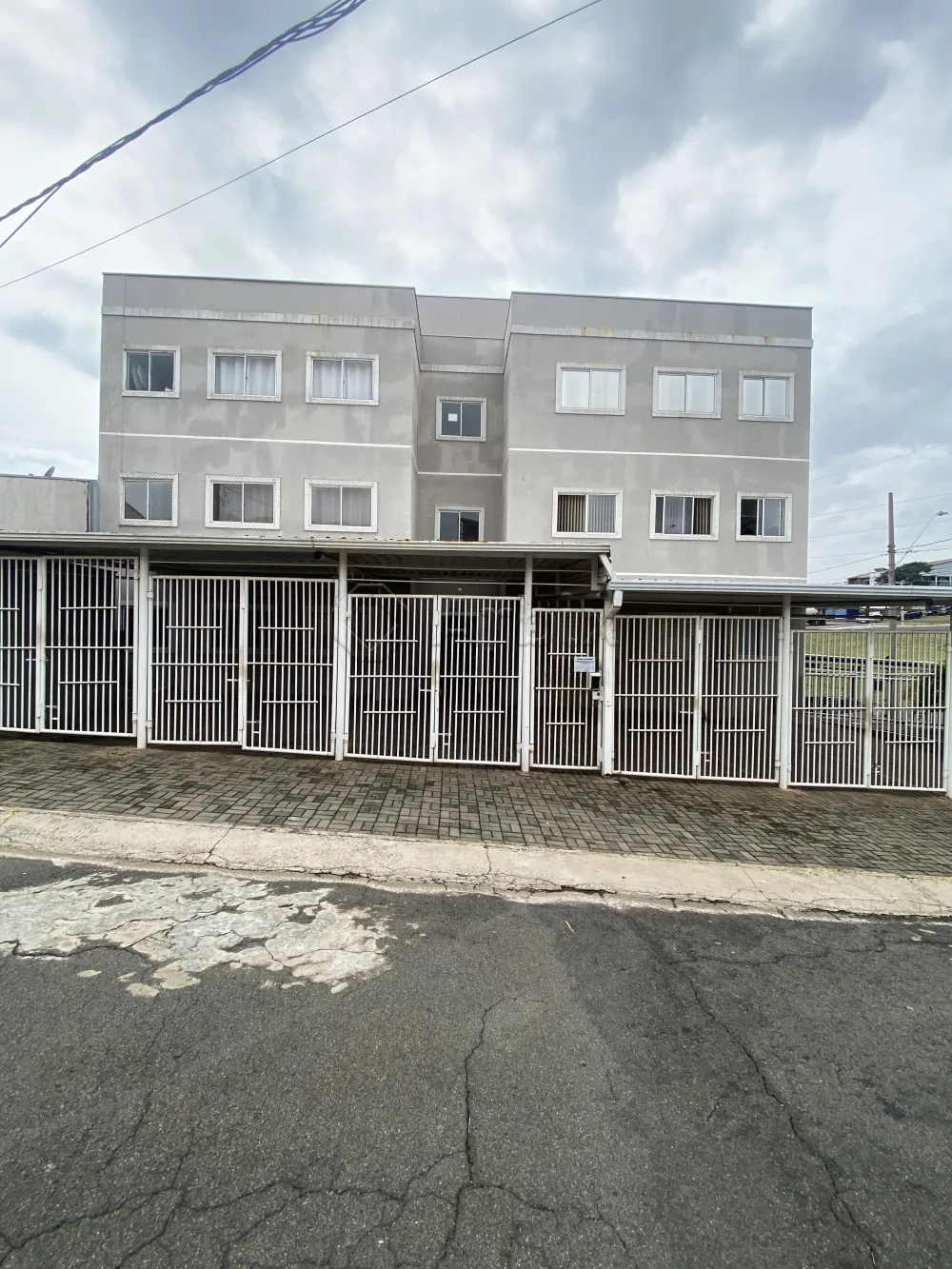 Alugar Apartamento / Apartamento em Americana R$ 1.000,00 - Foto 1