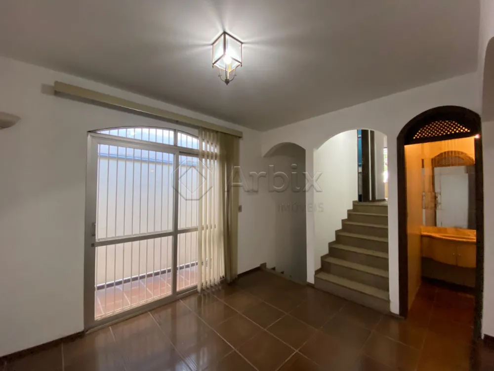 Comprar Comercial / Casa Comercial em Nova Odessa R$ 1.890.000,00 - Foto 2