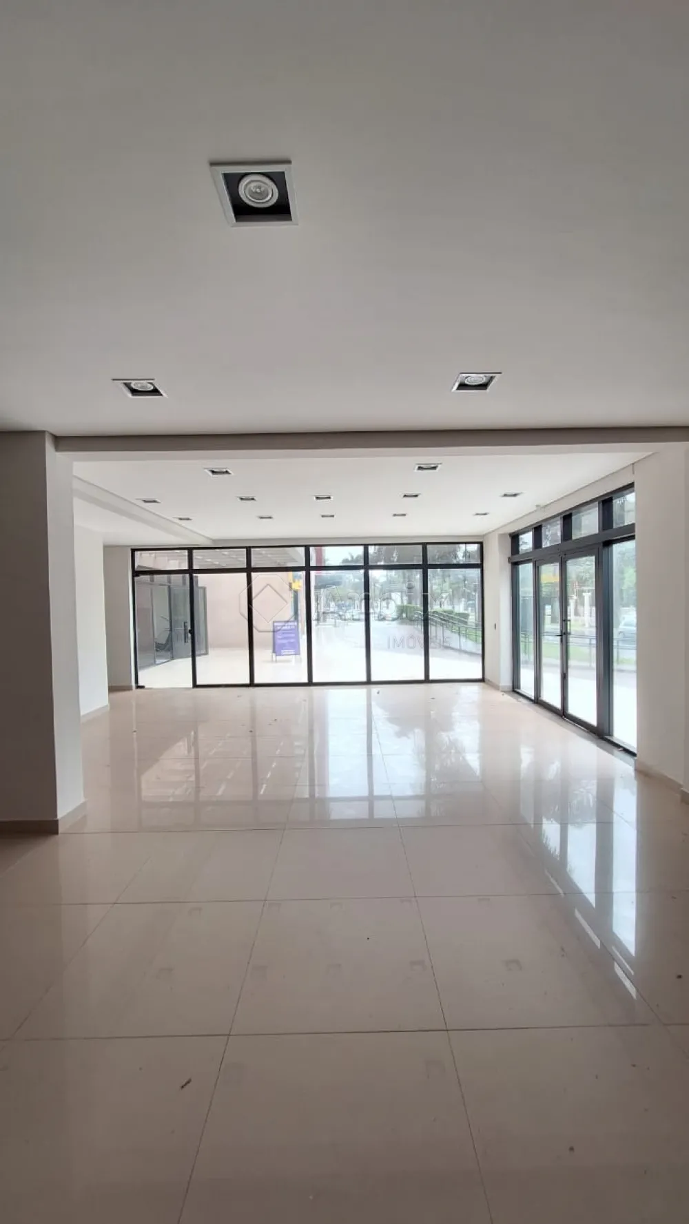 Alugar Comercial / Sala Comercial em Condom&iacute;nio em Americana R$ 5.400,00 - Foto 2