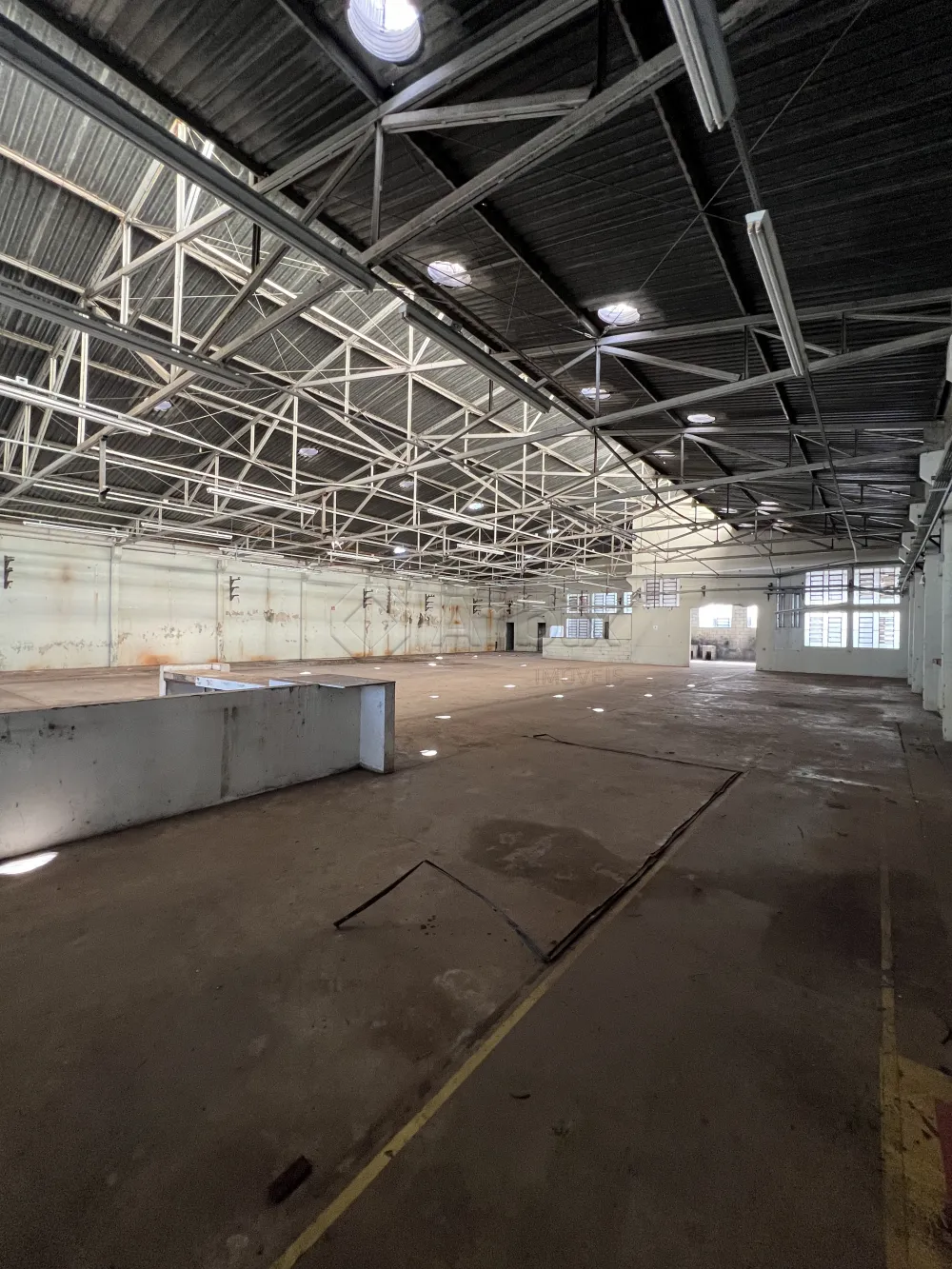 Alugar Comercial / Sal&atilde;o Industrial em Americana R$ 80.000,00 - Foto 21