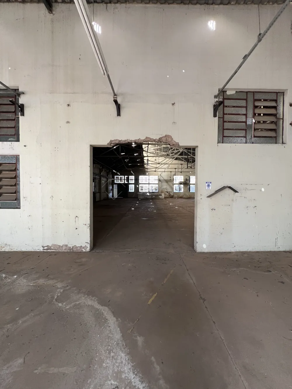 Alugar Comercial / Sal&atilde;o Industrial em Americana R$ 80.000,00 - Foto 25