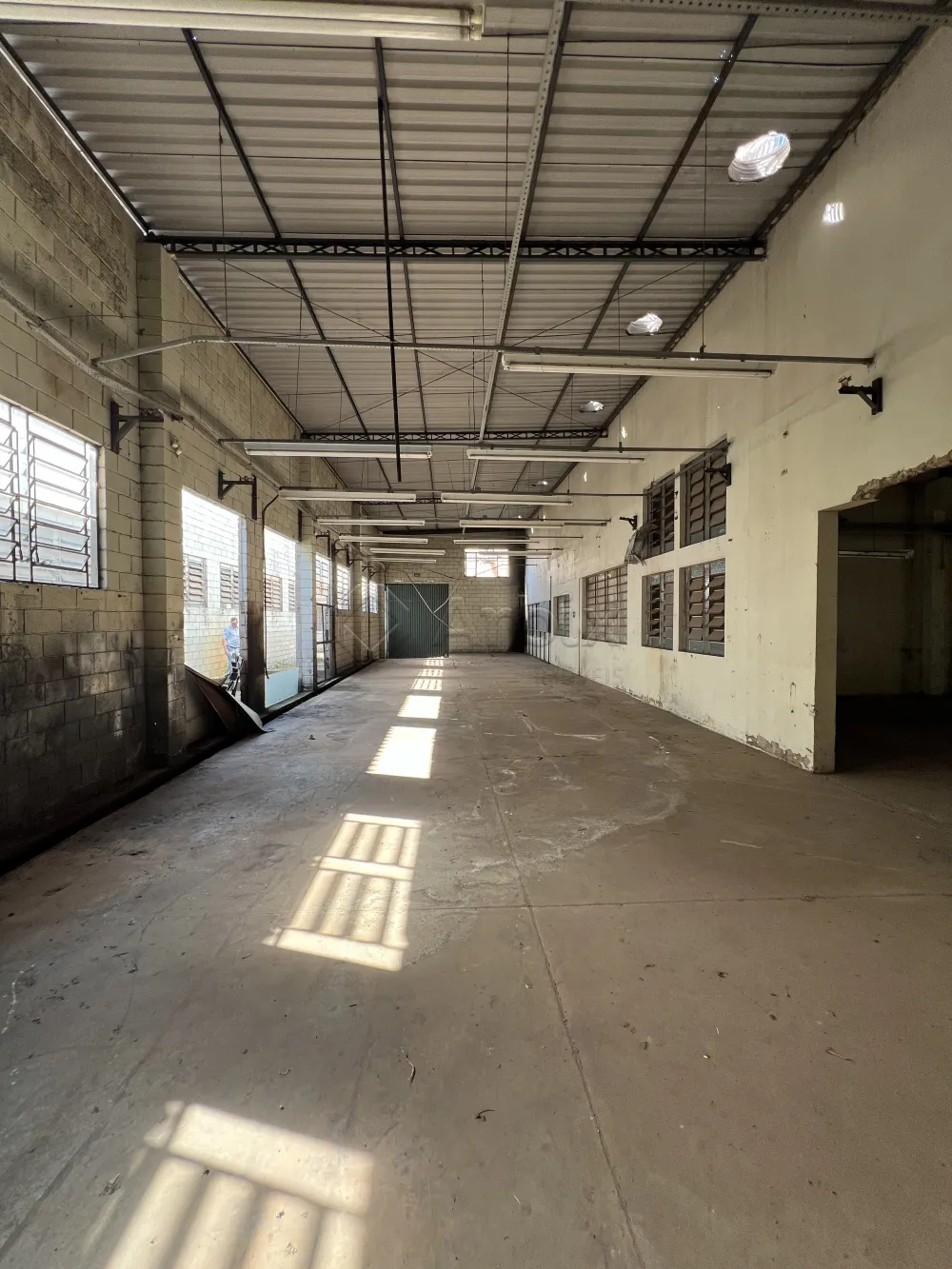 Alugar Comercial / Sal&atilde;o Industrial em Americana R$ 80.000,00 - Foto 27