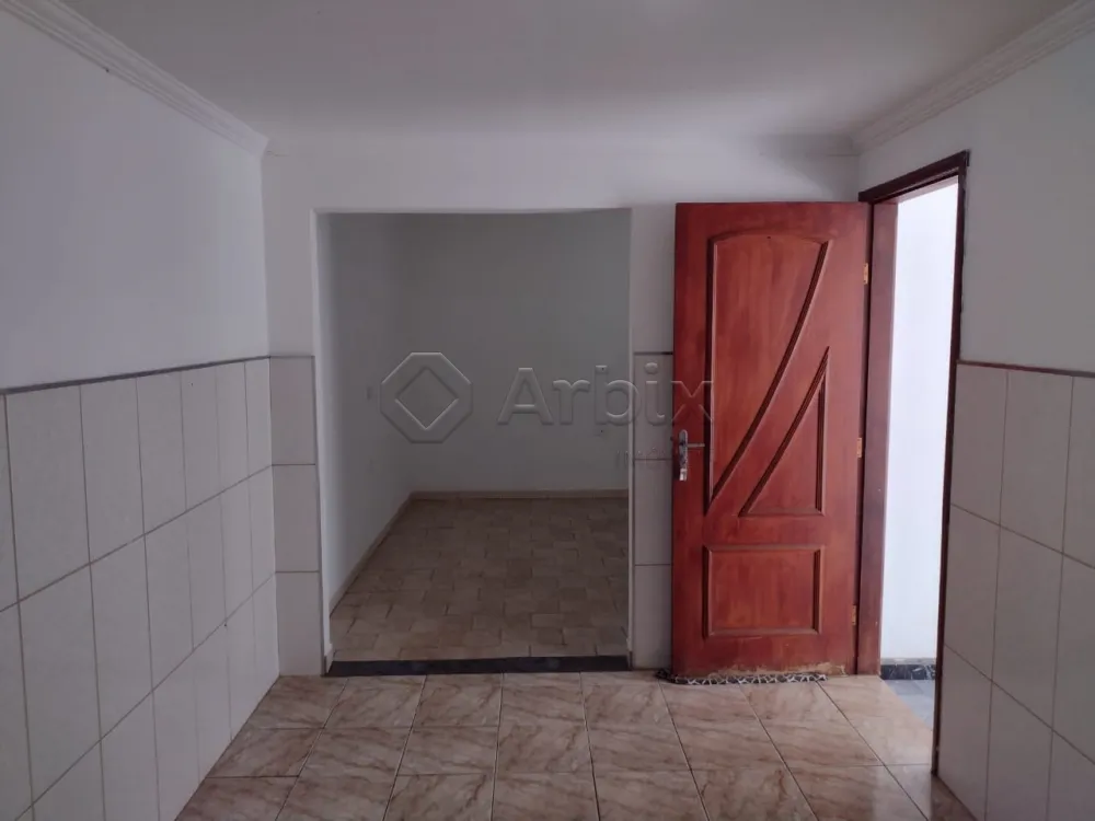 Alugar Casa / Residencial em Santa B&aacute;rbara D`Oeste R$ 1.300,00 - Foto 3