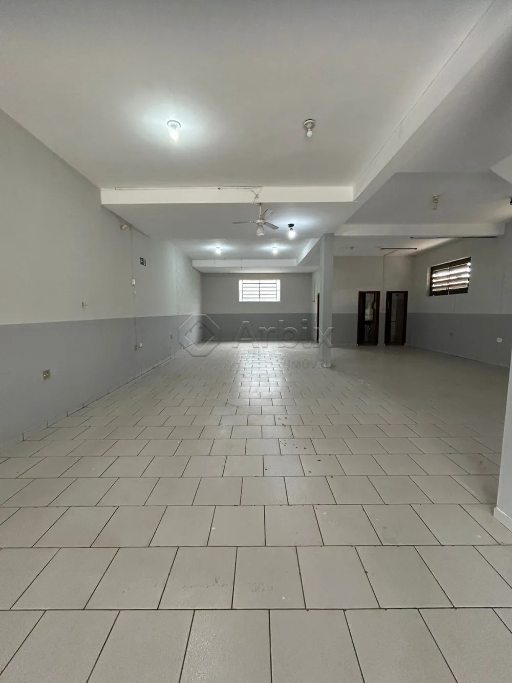 Alugar Comercial / Sal&atilde;o Comercial em Americana R$ 3.500,00 - Foto 4