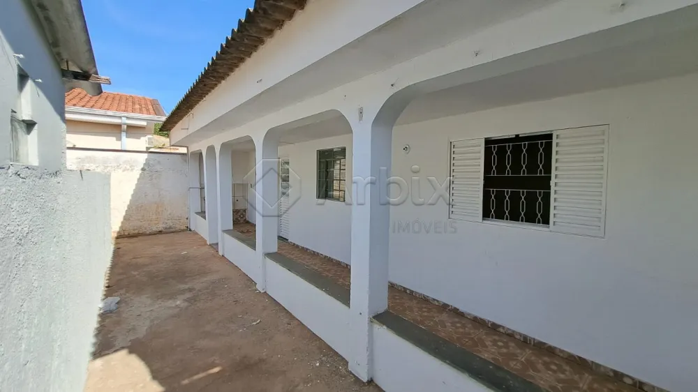 Alugar Casa / Residencial em Santa B&aacute;rbara D`Oeste R$ 1.000,00 - Foto 1