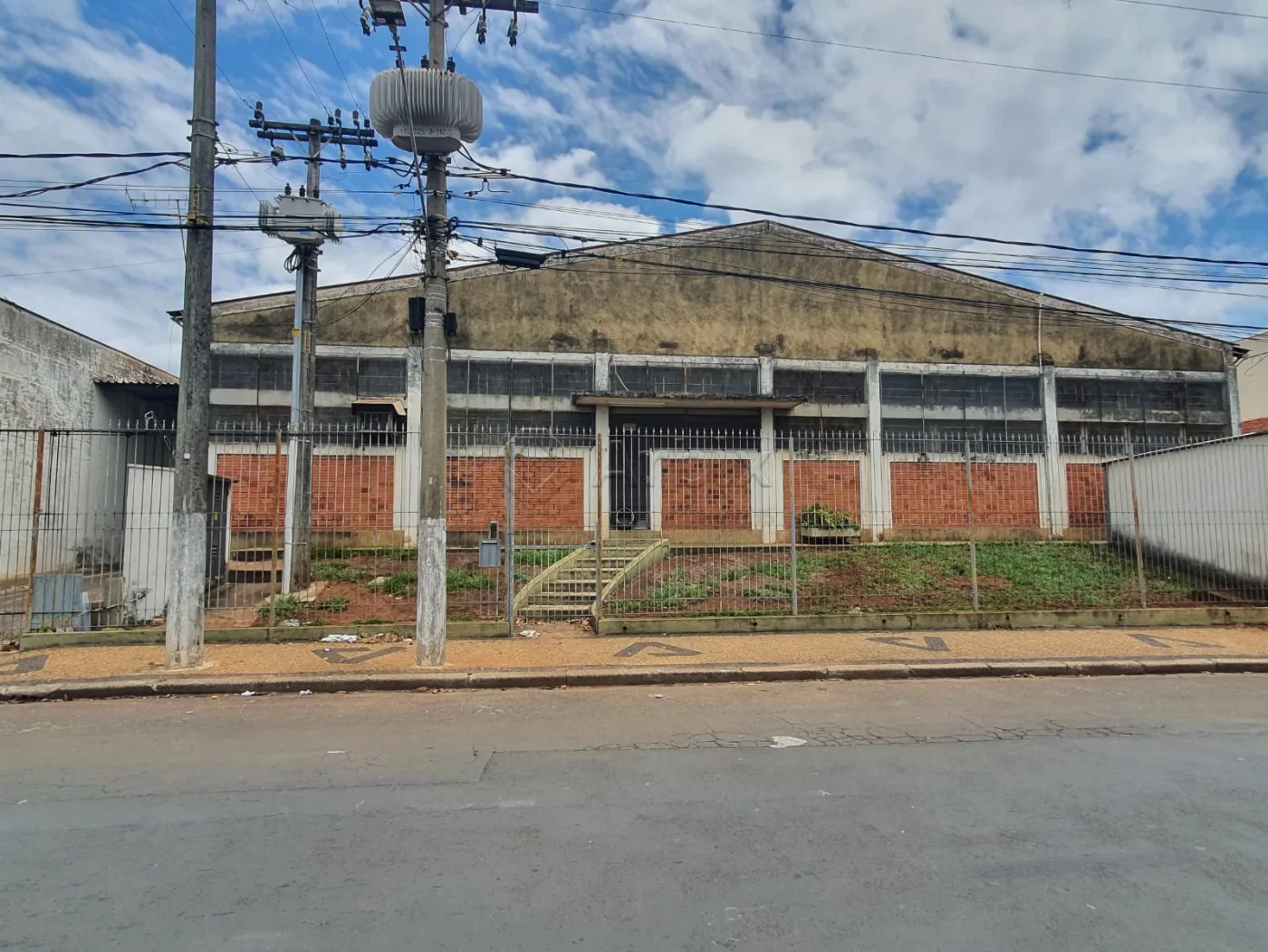 Alugar Comercial / Sal&atilde;o Industrial em Americana R$ 16.000,00 - Foto 2