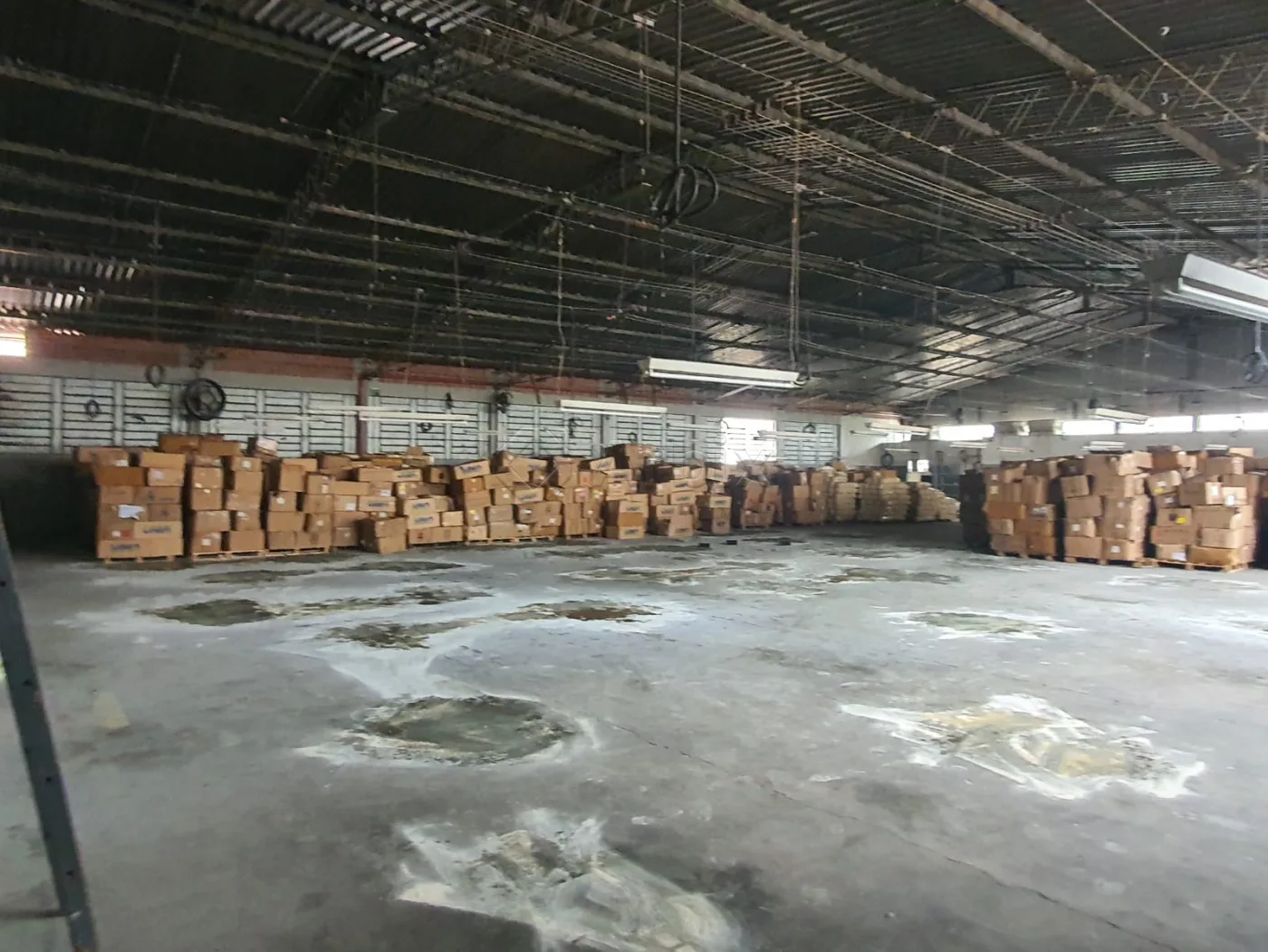 Alugar Comercial / Sal&atilde;o Industrial em Americana R$ 16.000,00 - Foto 13