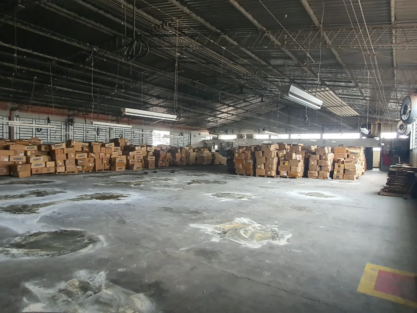 Alugar Comercial / Sal&atilde;o Industrial em Americana R$ 16.000,00 - Foto 14