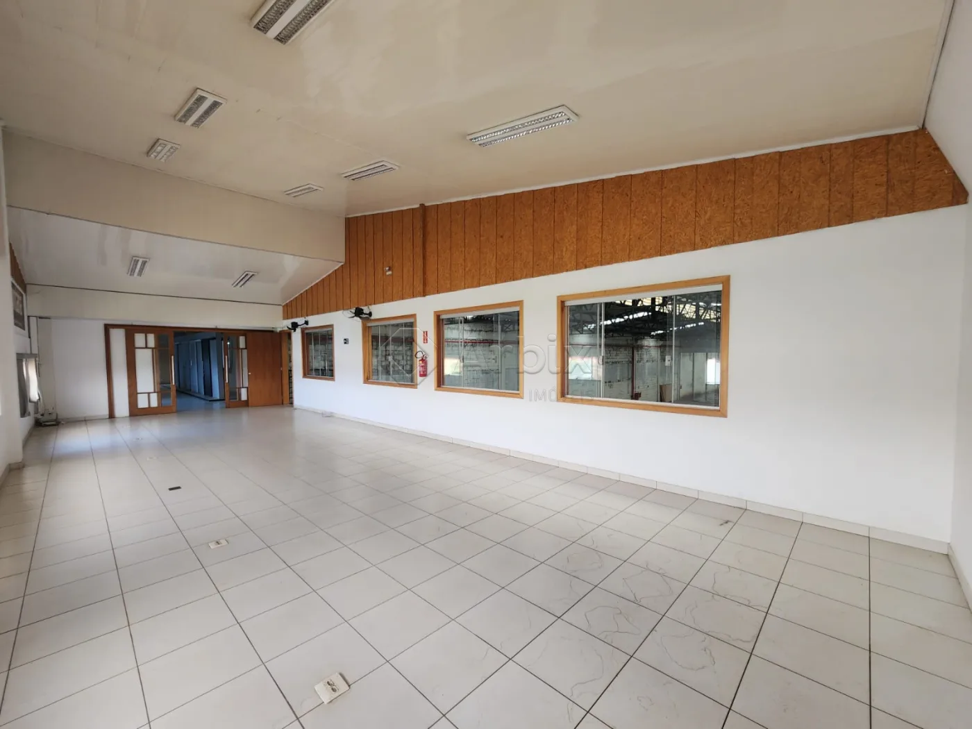 Alugar Comercial / Sal&atilde;o Industrial em Americana R$ 15.000,00 - Foto 5