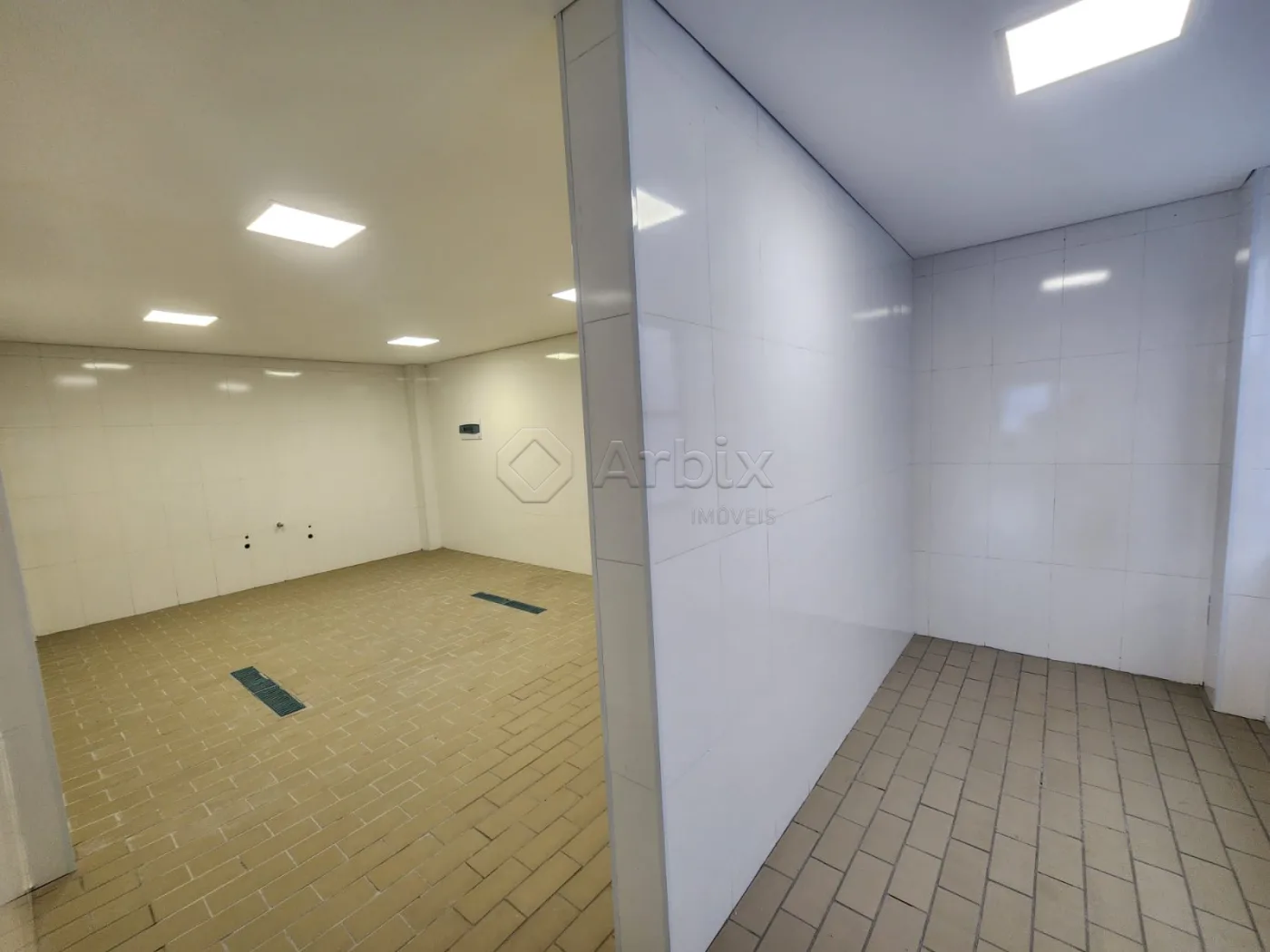 Alugar Comercial / Sala Comercial em Condom&iacute;nio em Americana R$ 5.389,05 - Foto 4
