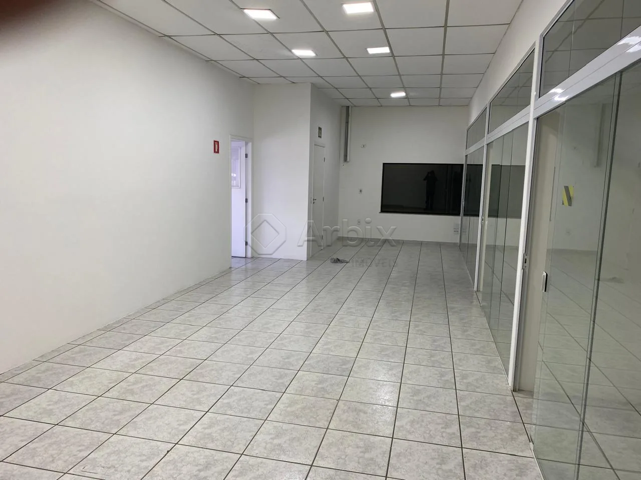 Alugar Comercial / Sal&atilde;o Industrial em Americana R$ 25.000,00 - Foto 14