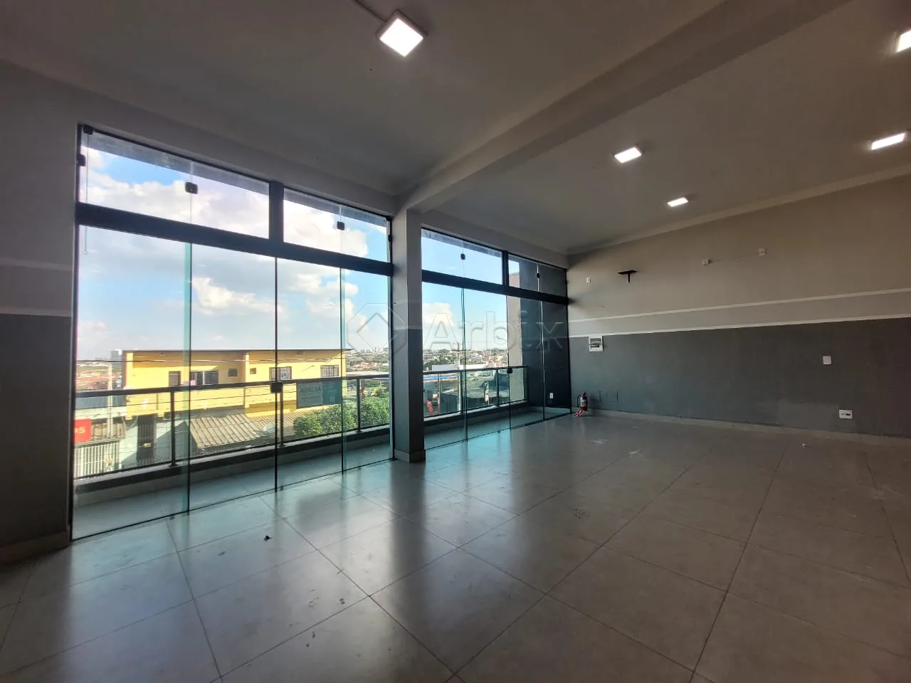 Alugar Comercial / Sal&atilde;o Comercial em Santa B&aacute;rbara D`Oeste R$ 3.700,00 - Foto 6