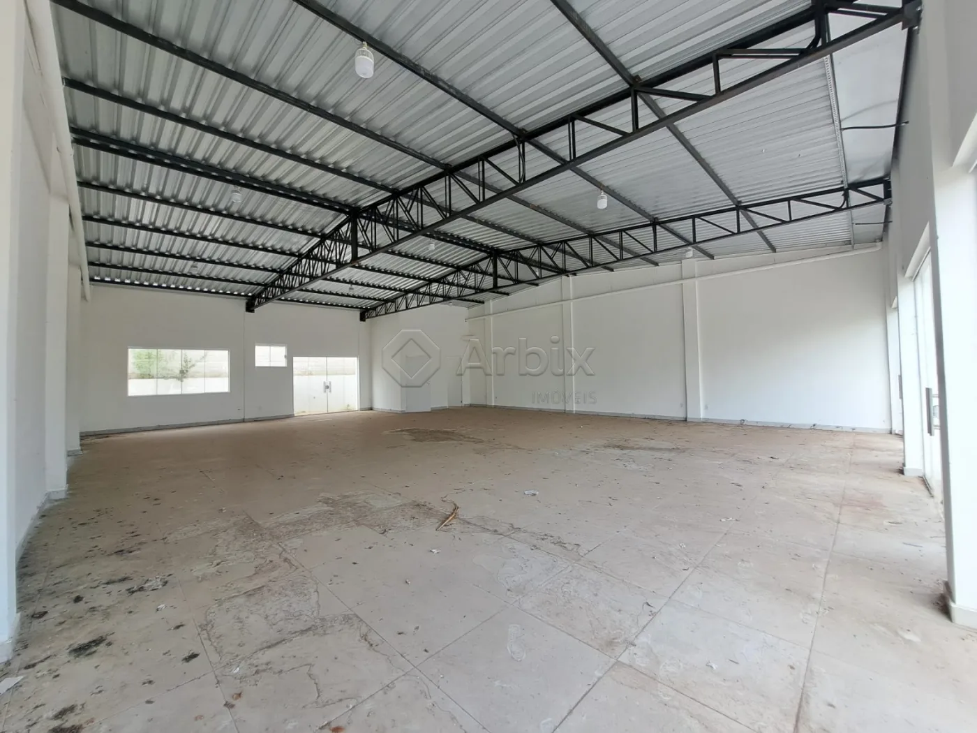 Alugar Comercial / Sal&atilde;o Comercial em Santa B&aacute;rbara D`Oeste R$ 5.000,00 - Foto 1