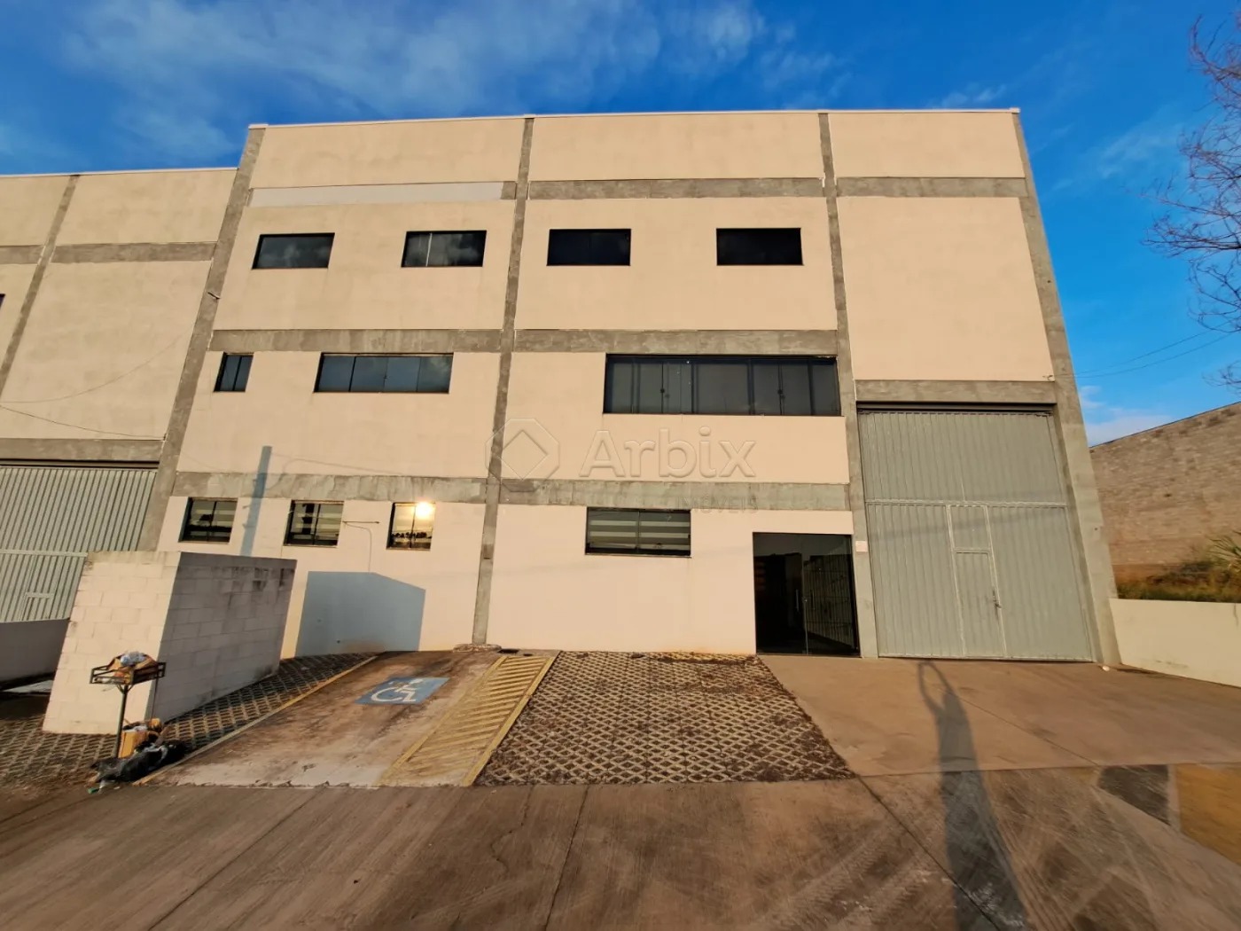 Alugar Comercial / Sal&atilde;o Industrial em Condom&iacute;nio em Americana R$ 12.250,00 - Foto 2