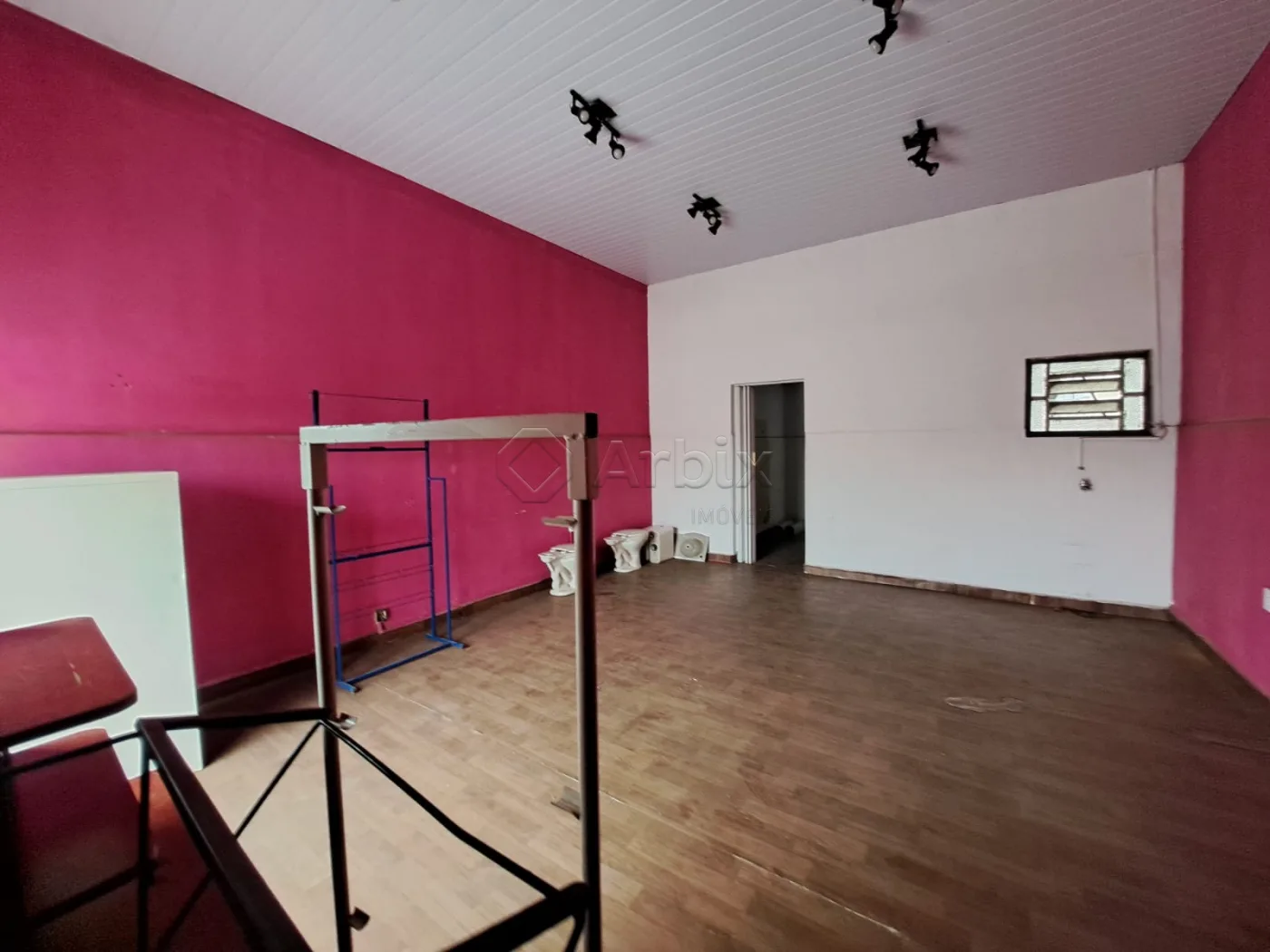 Alugar Comercial / Casa Comercial em Americana R$ 1.500,00 - Foto 3