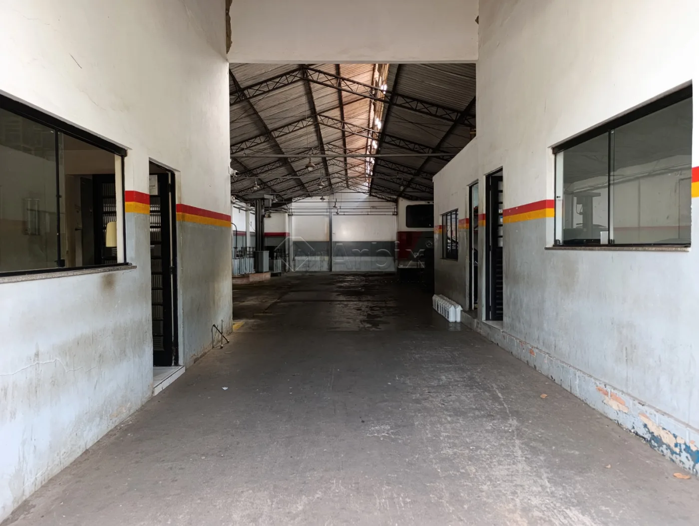Alugar Comercial / Sal&atilde;o Comercial em Americana R$ 8.000,00 - Foto 2