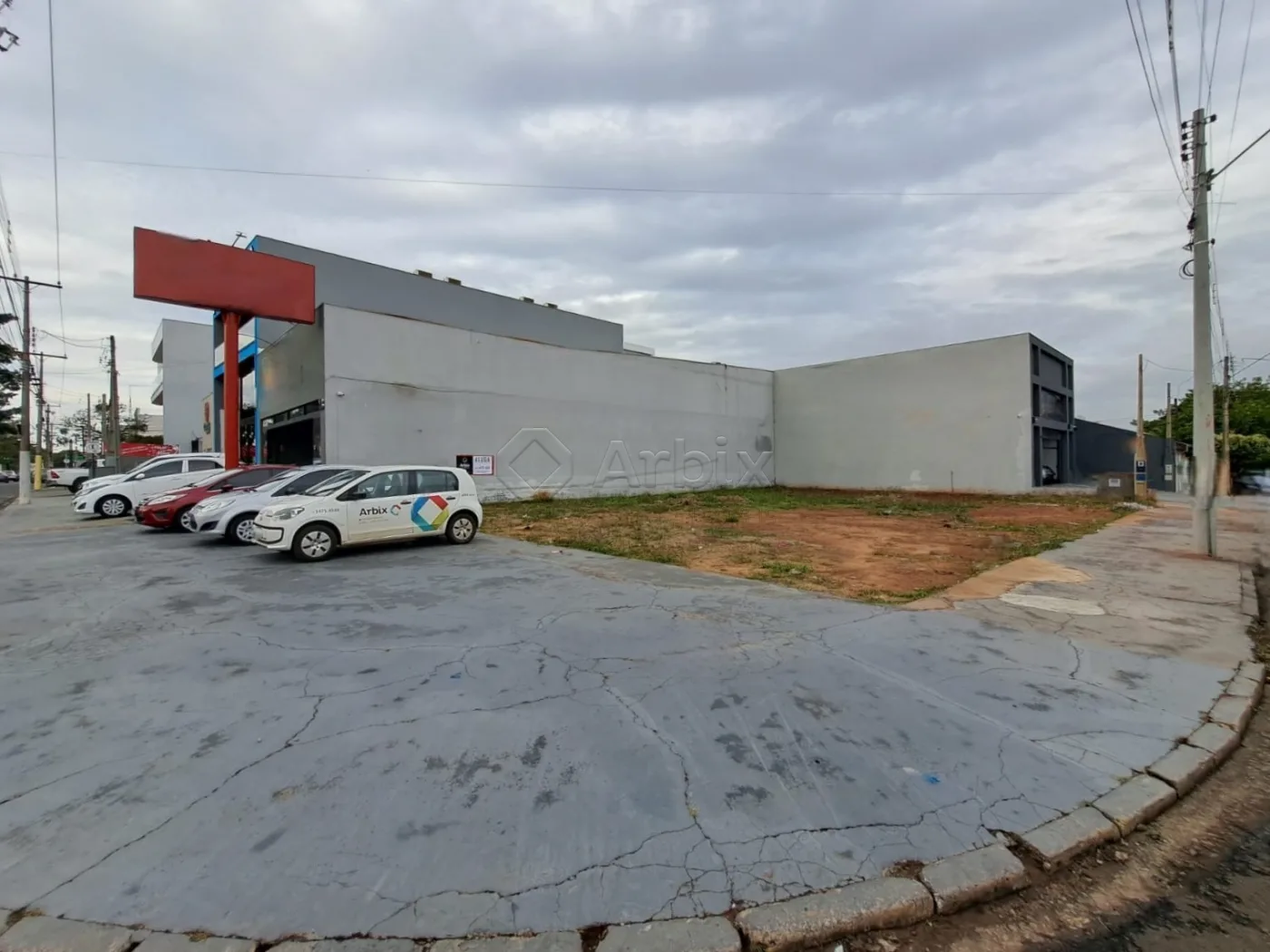 Alugar Terreno / Comercial em Santa B&aacute;rbara D`Oeste R$ 5.000,00 - Foto 1