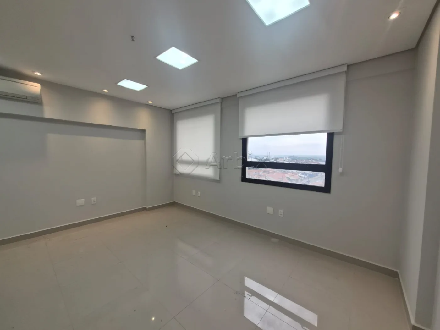 Alugar Comercial / Sala Comercial em Condom&iacute;nio em Americana R$ 3.000,00 - Foto 1
