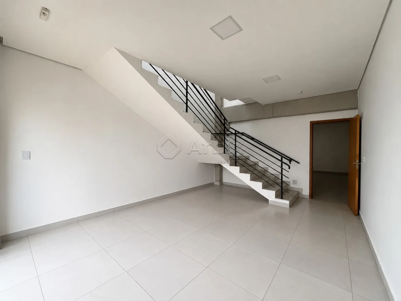 Alugar Comercial / Sal&atilde;o Industrial em Condom&iacute;nio em Santa B&aacute;rbara D`Oeste R$ 17.000,00 - Foto 4