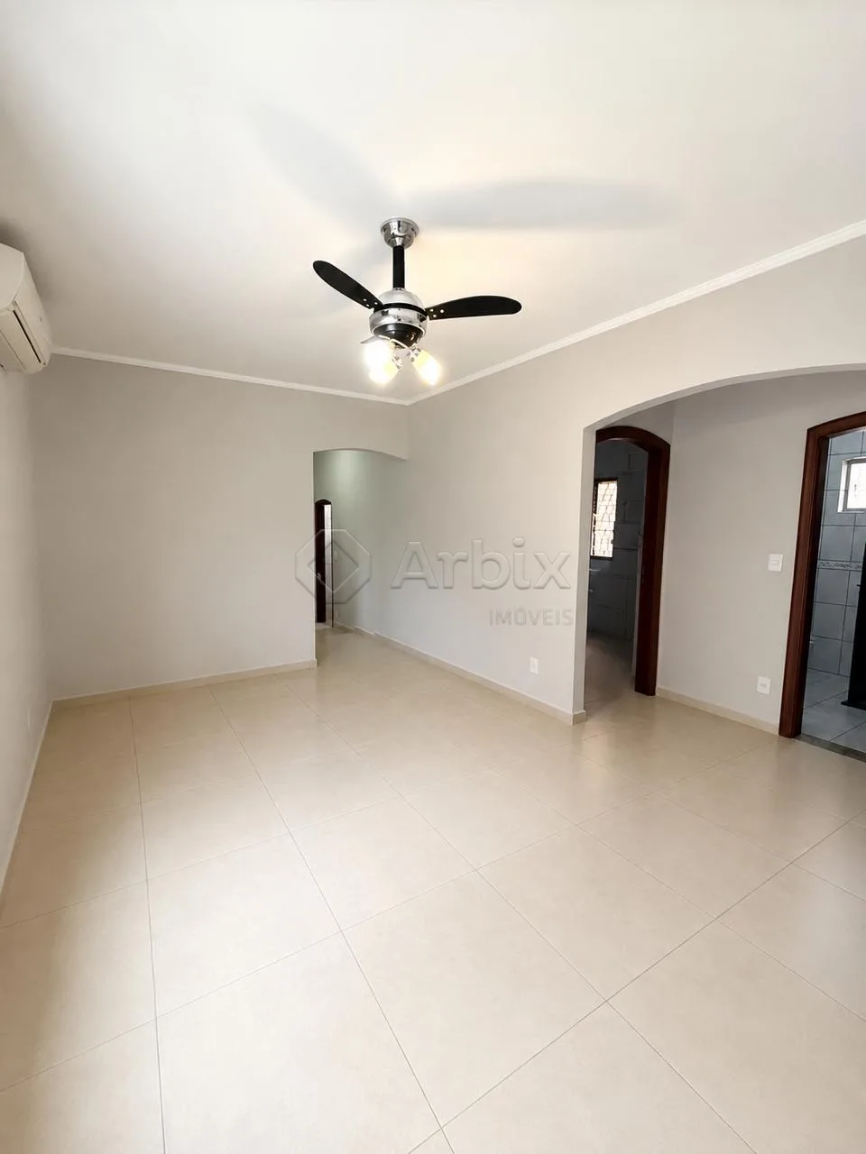 Comprar Casa / Residencial em Santa B&aacute;rbara D`Oeste R$ 850.000,00 - Foto 5